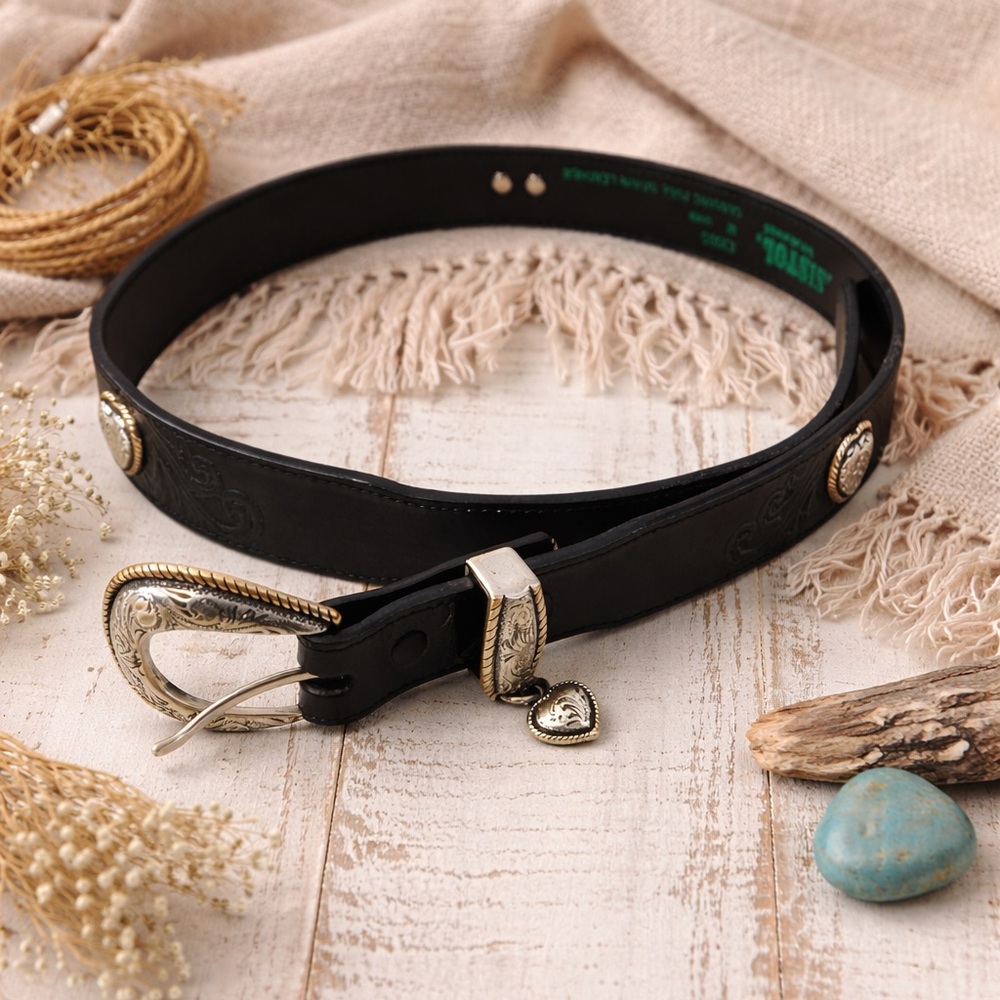 Resistol Full-Grain Leather Belt with Embossed Hearts – Like New, Western Style